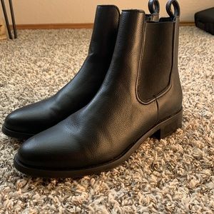 Thursday boots women’s size 9